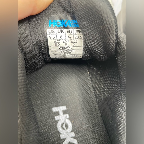 New Hoka One One Bondi 7 Black White Women Sneakers Size 9.5 - Picture 9 of 10